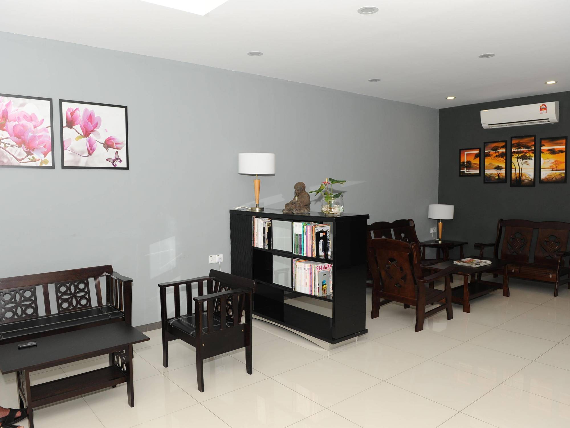 Kuok Pin Hotel Кучинг Экстерьер фото